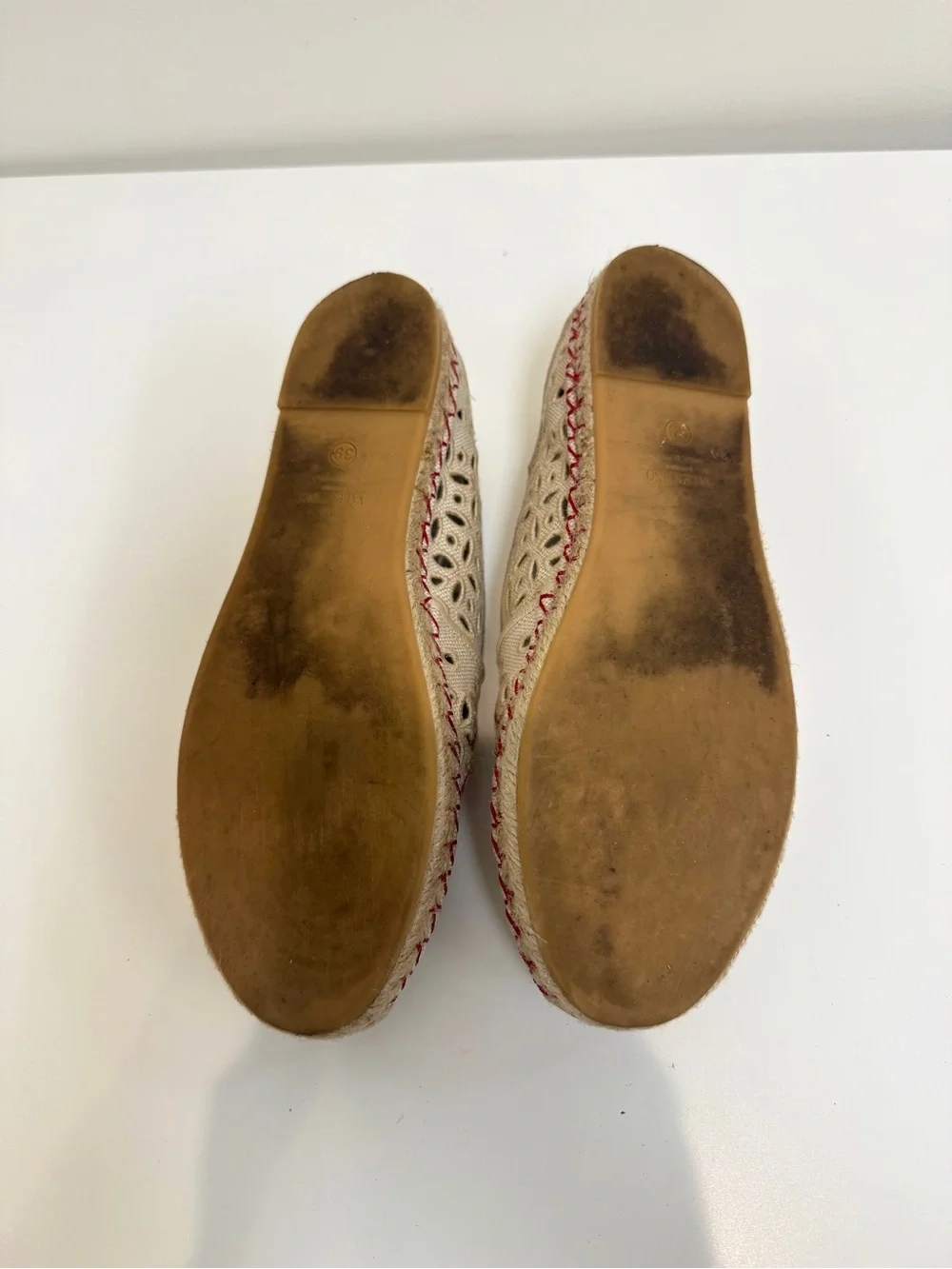 Valentino Garavani Atelier 08 Edition Espadrille Beige Red Trim Flats 39 Shoes